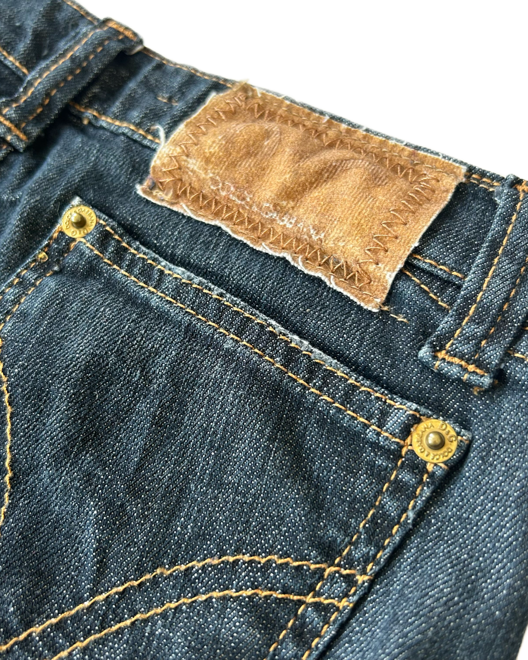 Dolce & Gabbana Low Waisted Zip Ankles Jeans W27