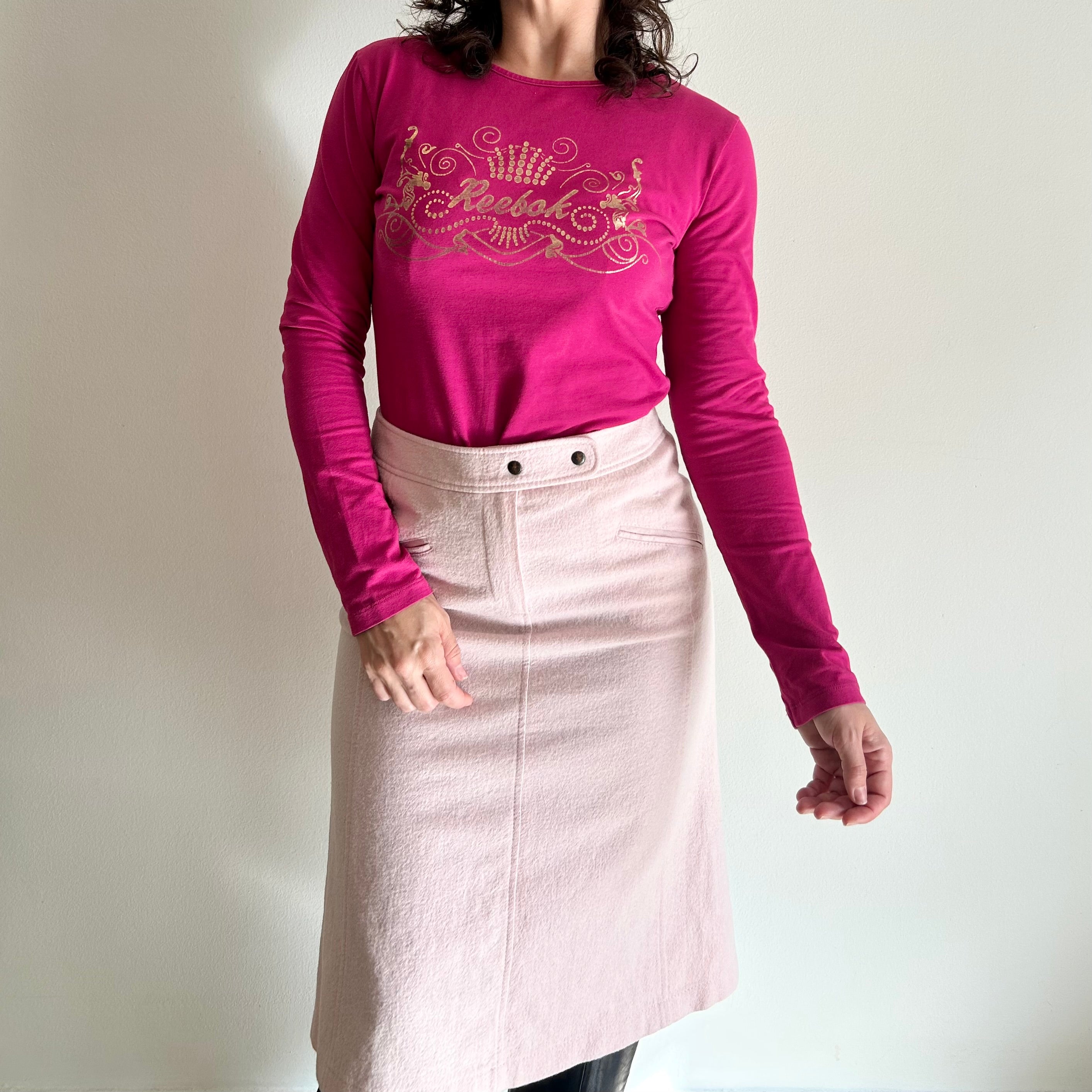 Early 2000s Y2K Reebok "Royal Crown" Long Sleeve – Magenta & Gold