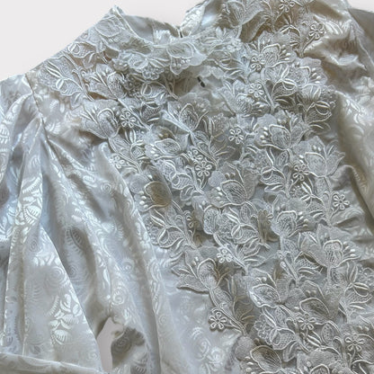 Off White Lace Details Blouse with Shoulder Pads