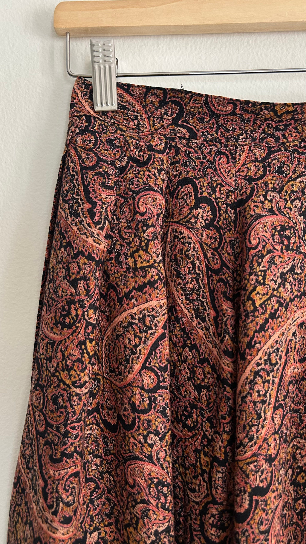 1970s Vintage Quilted Vest & Pleated Skirt Set – 100% Viscose, High Waist Boho Two-Piece