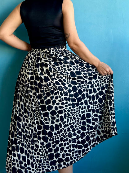 Vintage Pleated B&W Midi Skirt