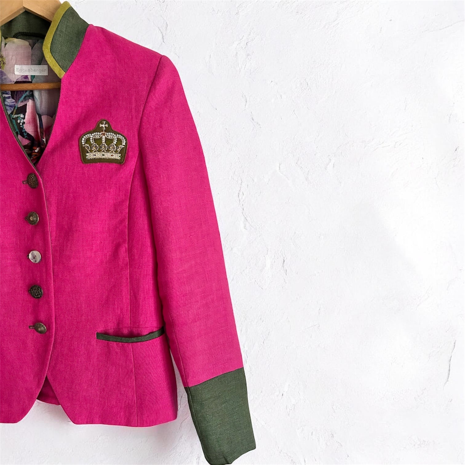Heritage Trachten Statement Blazer – Fuchsia Linen & Olive Contrast