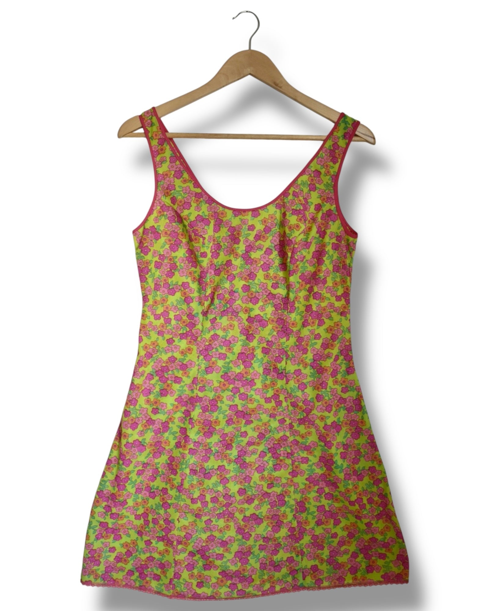 Vintage 70s Nightdresses – Geometric Prints & Vertical Stripes