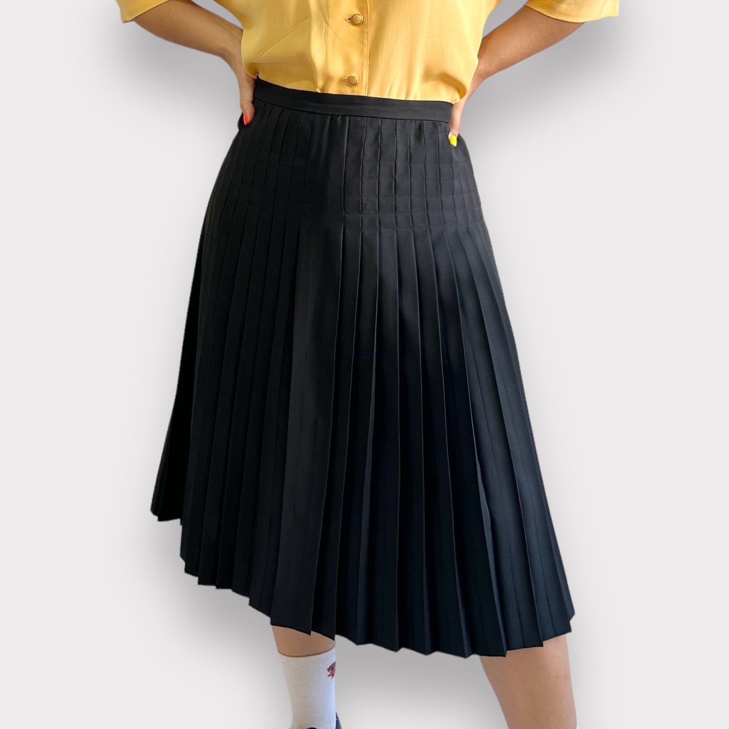 70’s Black Pleated Skirt